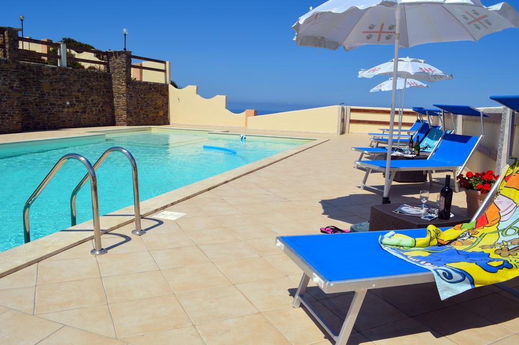 Agriturismo Finagliosu Palmadula Екстериор снимка