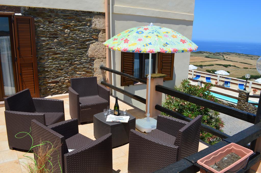 Agriturismo Finagliosu Palmadula Екстериор снимка