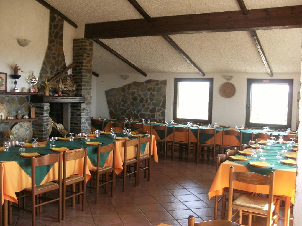 Agriturismo Finagliosu Palmadula Екстериор снимка