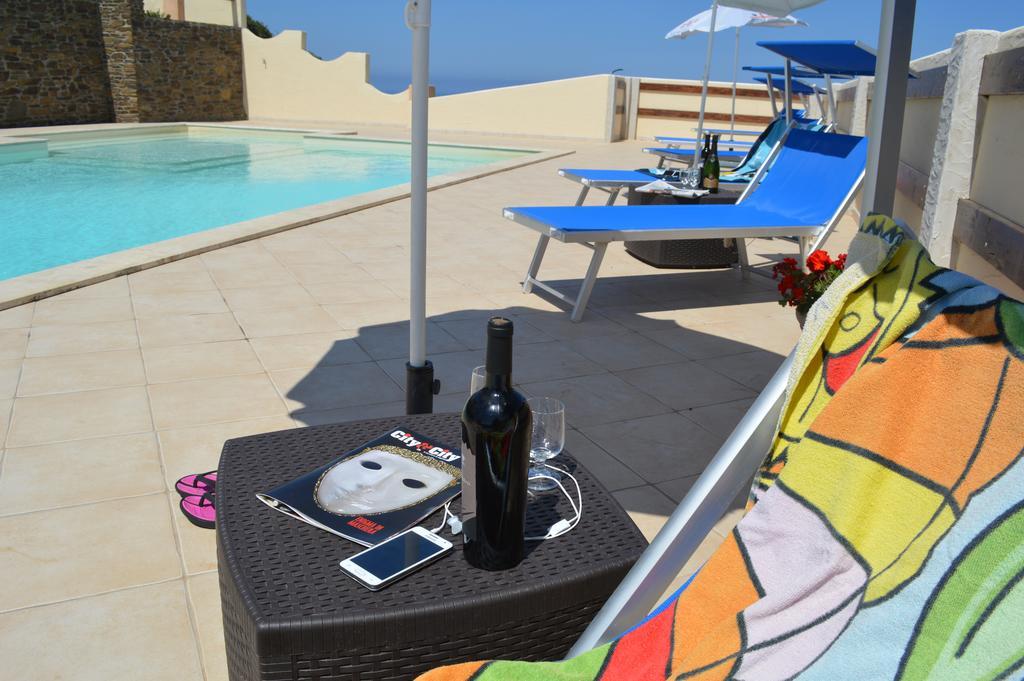 Agriturismo Finagliosu Palmadula Екстериор снимка